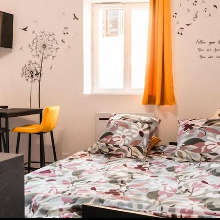 Le Symphonie Apartment Gray Bagian luar foto